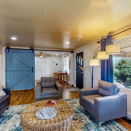 Charming Downtown Bungalow - King Bed, Office توين فولز المظهر الخارجي الصورة